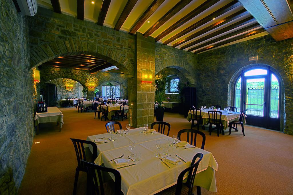 Hostal Palouet De Segarra Ngoại thất bức ảnh