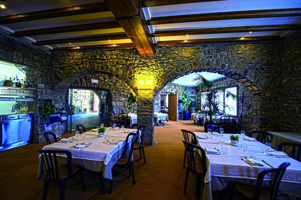 Hostal Palouet De Segarra Ngoại thất bức ảnh