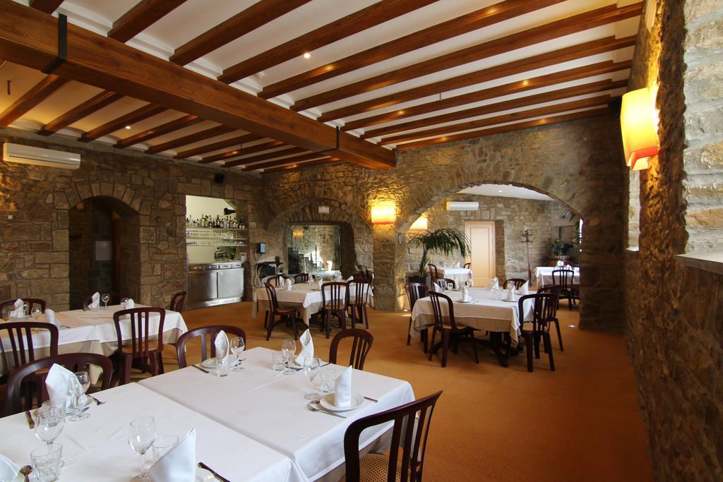 Hostal Palouet De Segarra Ngoại thất bức ảnh