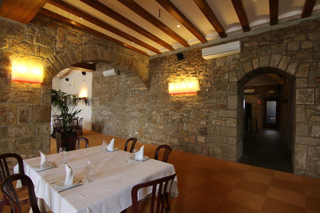 Hostal Palouet De Segarra Ngoại thất bức ảnh